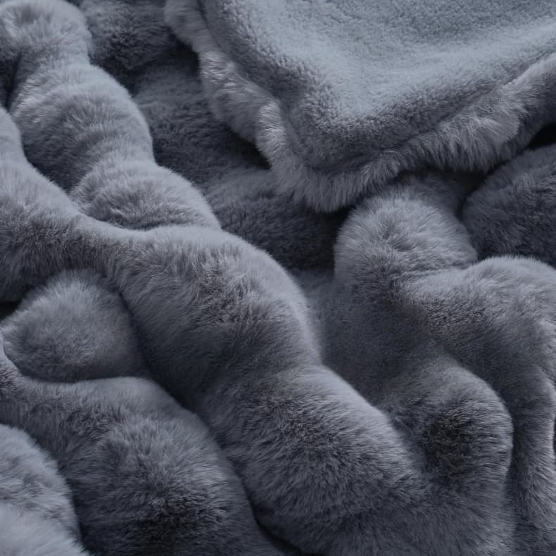 Plushpuff Faux Fur Blanket-Soft Caramel
